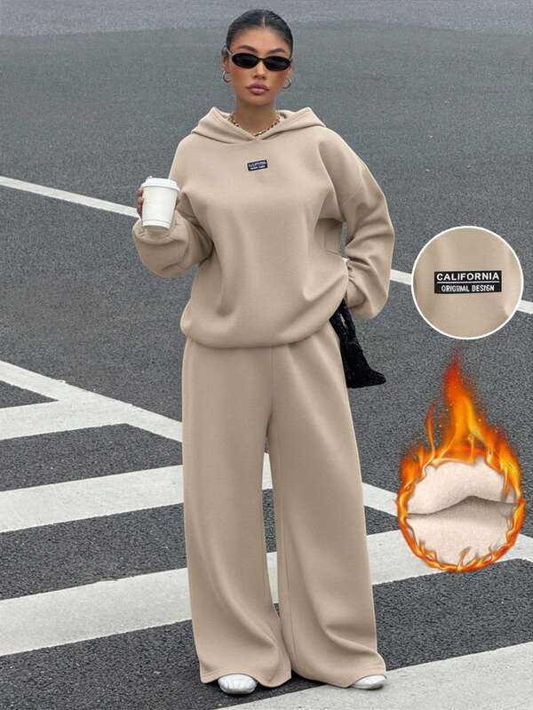 Conjunto Moletom Com Capuz Minimalista Peluciado