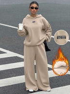 Conjunto Moletom Com Capuz Minimalista Peluciado