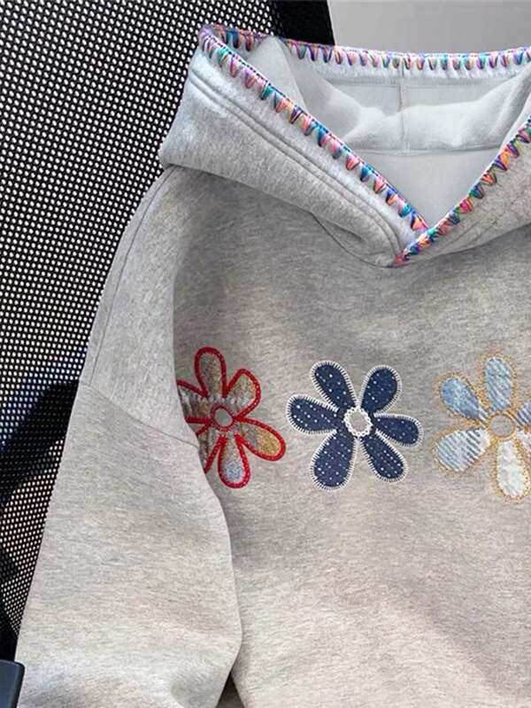 Moletom Com Capuz Recorte Bicolor Bordado E Listras Manga