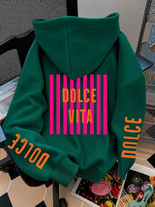 Moletom Com Capuz Lettering Dolce Vita nas Mangas e Ribana